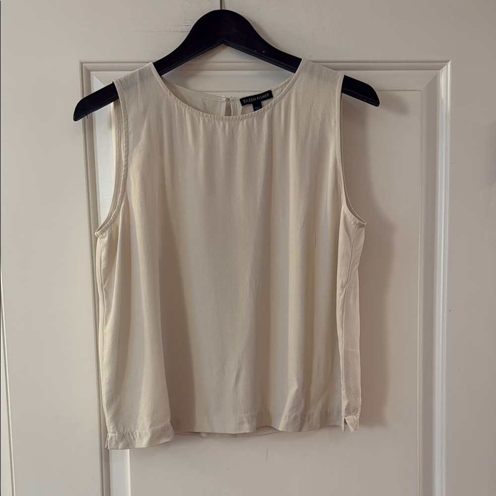 Eileen Fisher 100% Silk Cream Sleeveless Blouse. Size small.